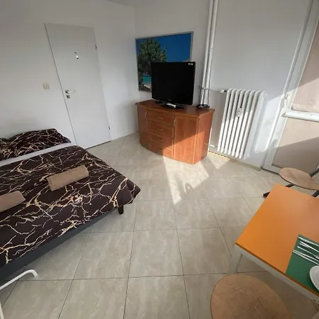 Fantastic-inn - Zgoda Apartman Varsó